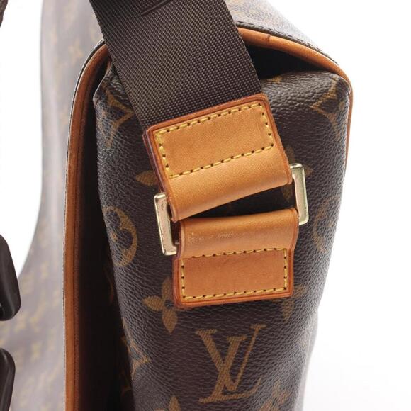 LOUIS VUITTON Brown Monogram Leather Shoulder Bag - Picture 10 of 11